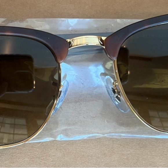 BRAND NEW Ray-Ban polarized Clubmaster Matte Tortoise - Picture 5 of 6